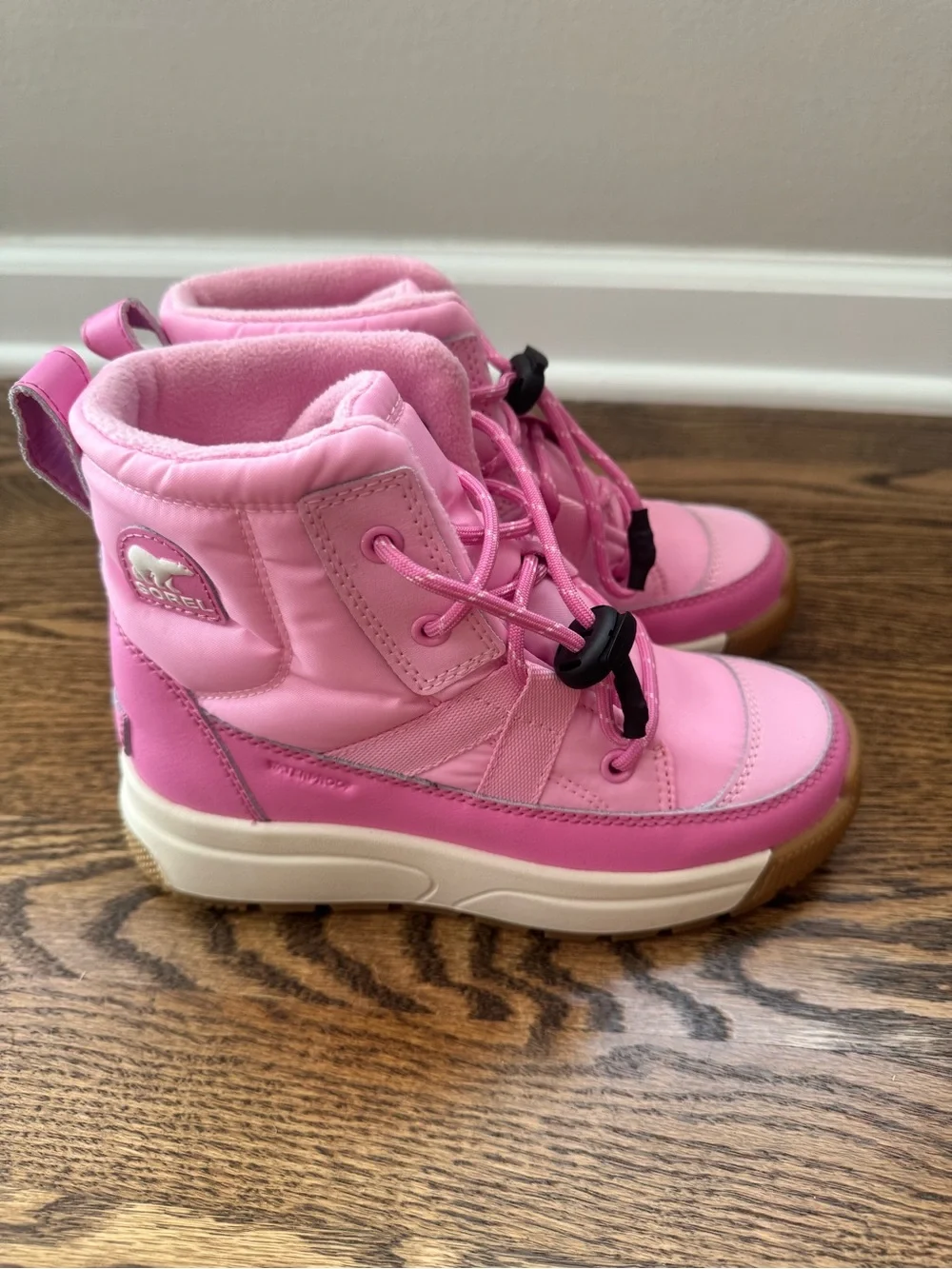 NWOTSorel Pink Kids Lace-Up Insulated Winter Boots